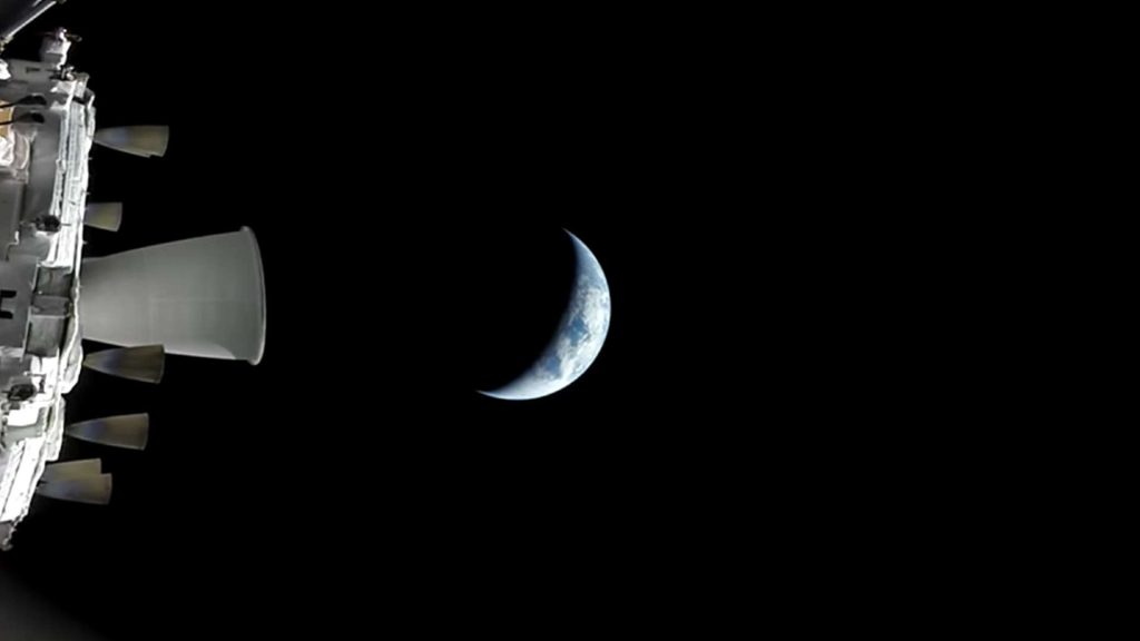 Ziemia z pokładu statku Orion - Artemis II