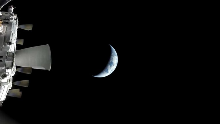 Ziemia z pokładu statku Orion - Artemis II